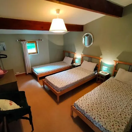 Holiday home Domaine Jasmin, 6 Typiquement Charentais Avec Piscines Bellon