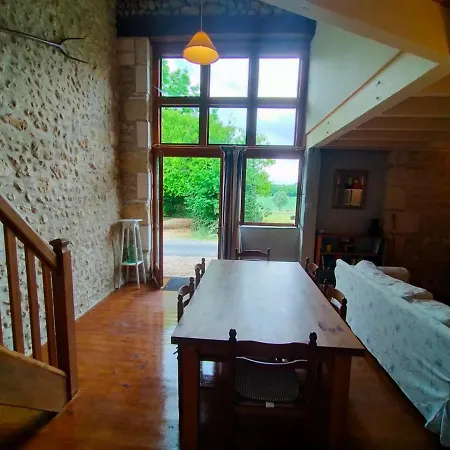 Holiday home Domaine Jasmin, 6 Typiquement Charentais Avec Piscines *