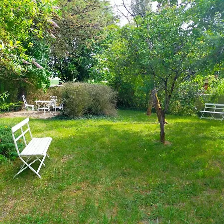 Holiday home Domaine Jasmin, 6 Typiquement Charentais Avec Piscines